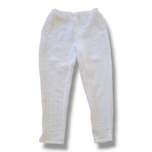 Lulu-B  White Cool Rayon Blend Tapered Leg Summer Pants. Size Small